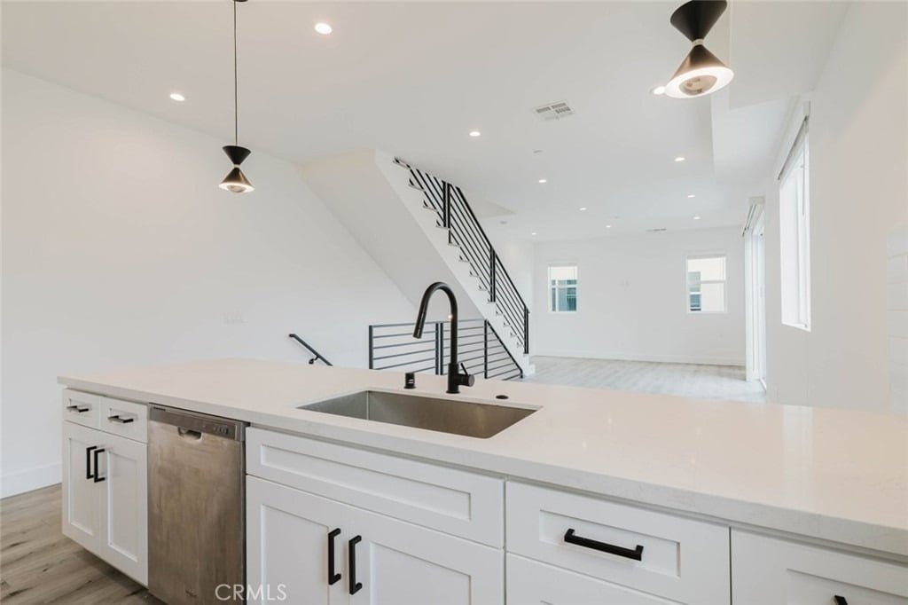 10853 Otsego Street - Photo 7