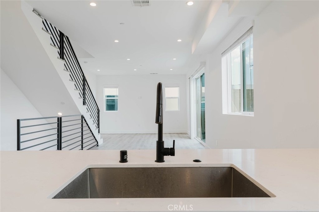 10853 Otsego Street - Photo 10