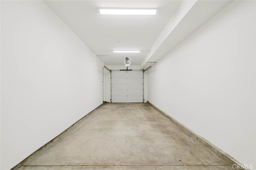 10853 Otsego Street - Photo 32