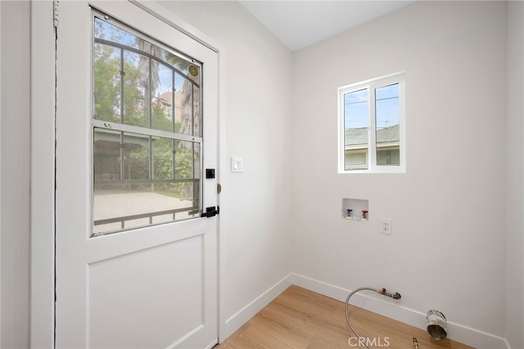 2519 Manhattan Avenue - Photo 19
