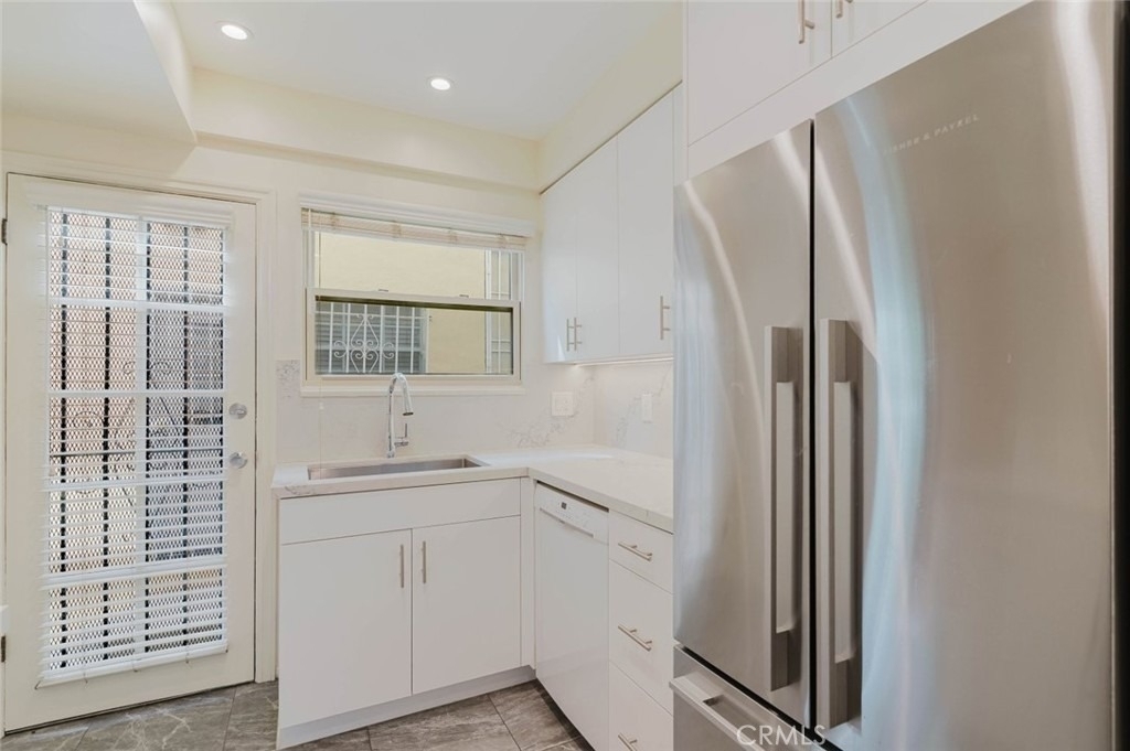 5962 San Vicente Boulevard - Photo 18