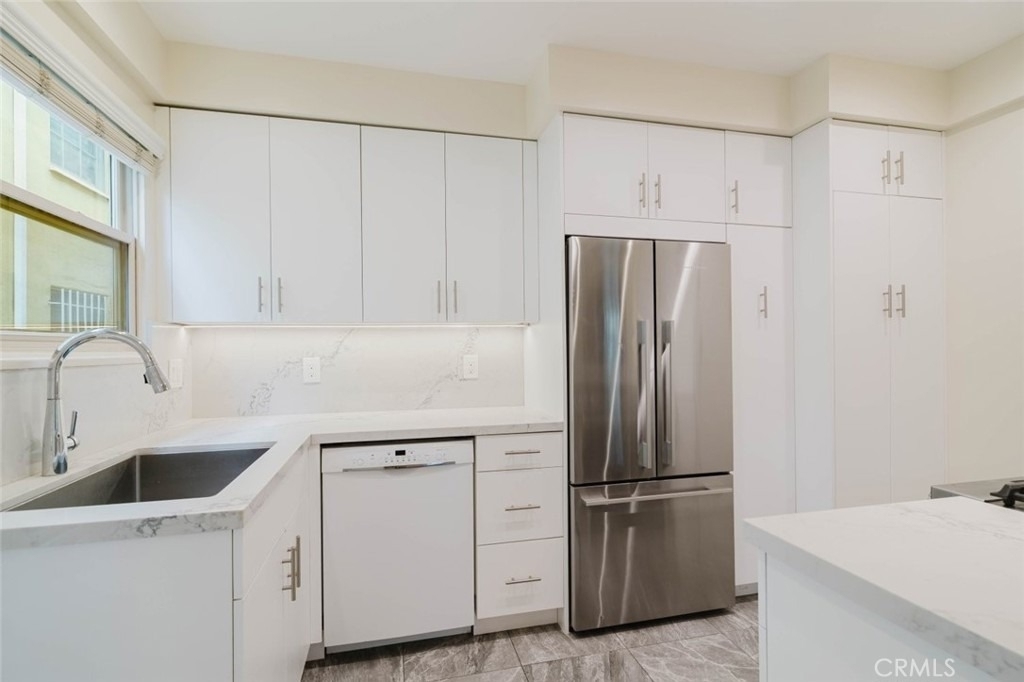 5962 San Vicente Boulevard - Photo 19