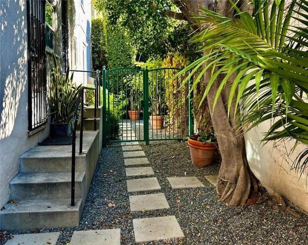 5962 San Vicente Boulevard - Photo 43