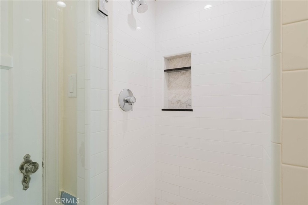 5962 San Vicente Boulevard - Photo 25