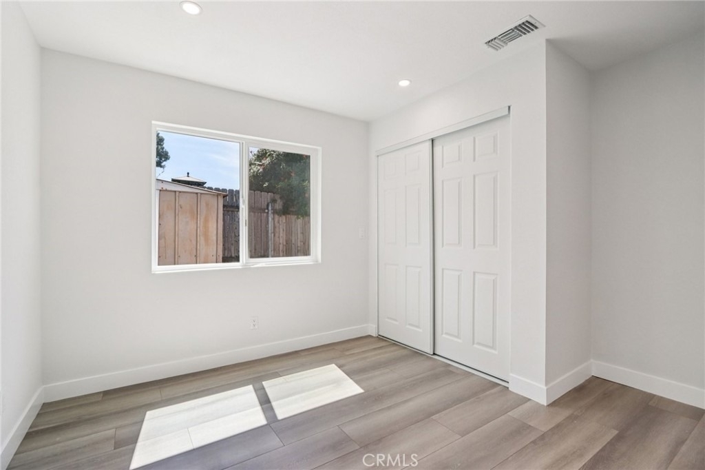 11036 Scoville Avenue - Photo 7