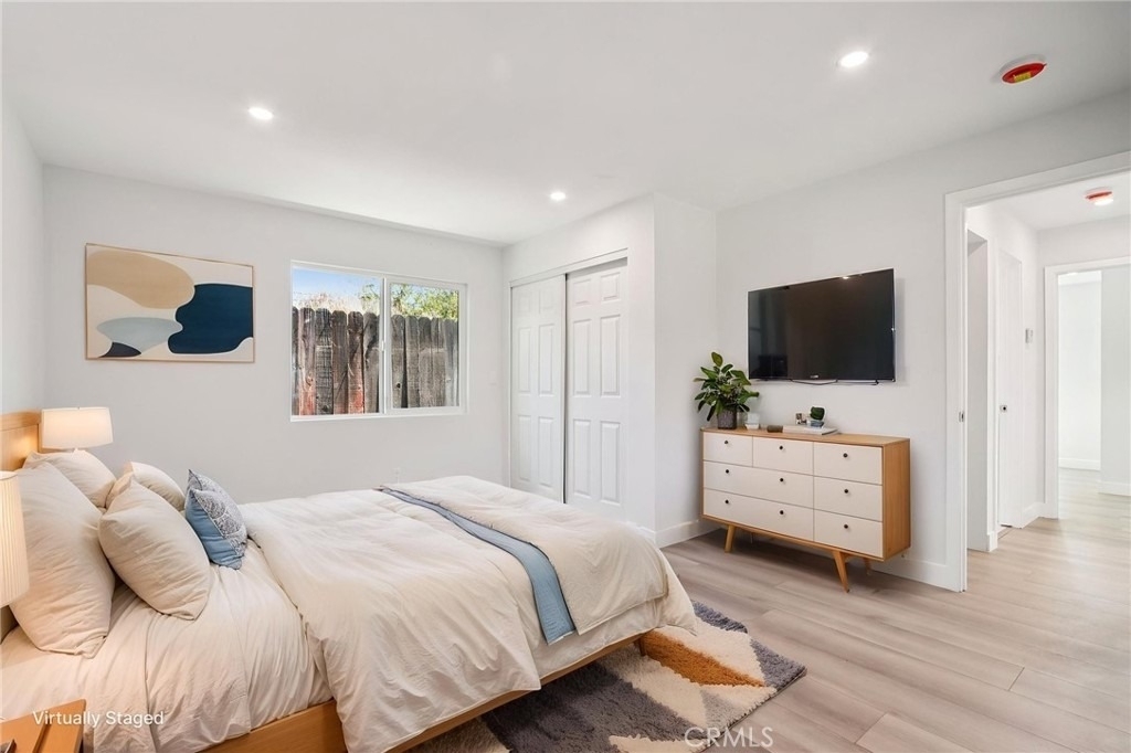 11036 Scoville Avenue - Photo 10