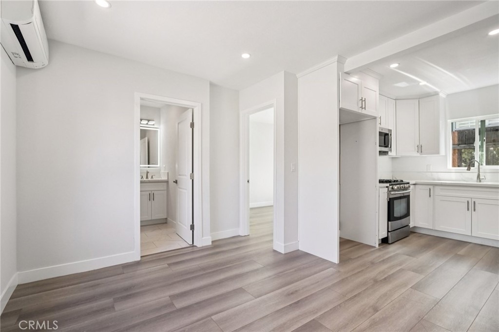 11032 Scoville Avenue - Photo 2
