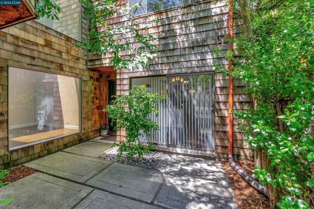 1956 Fair Ridge Ct - Photo 5