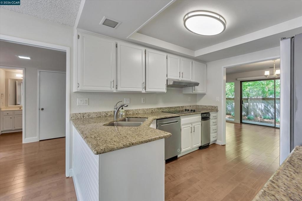 1956 Fair Ridge Ct - Photo 13