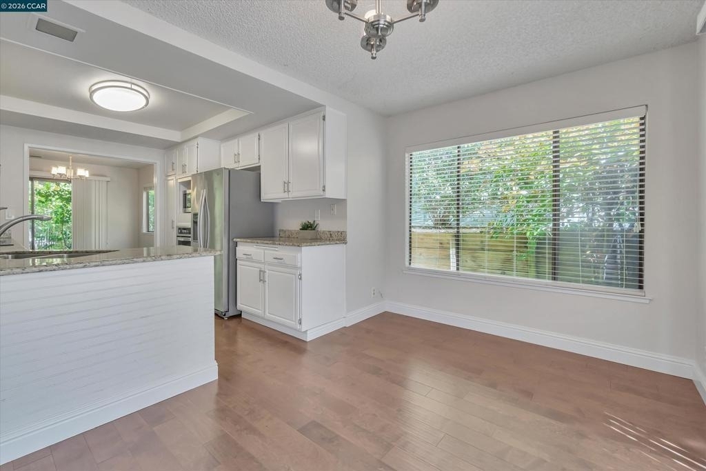 1956 Fair Ridge Ct - Photo 11