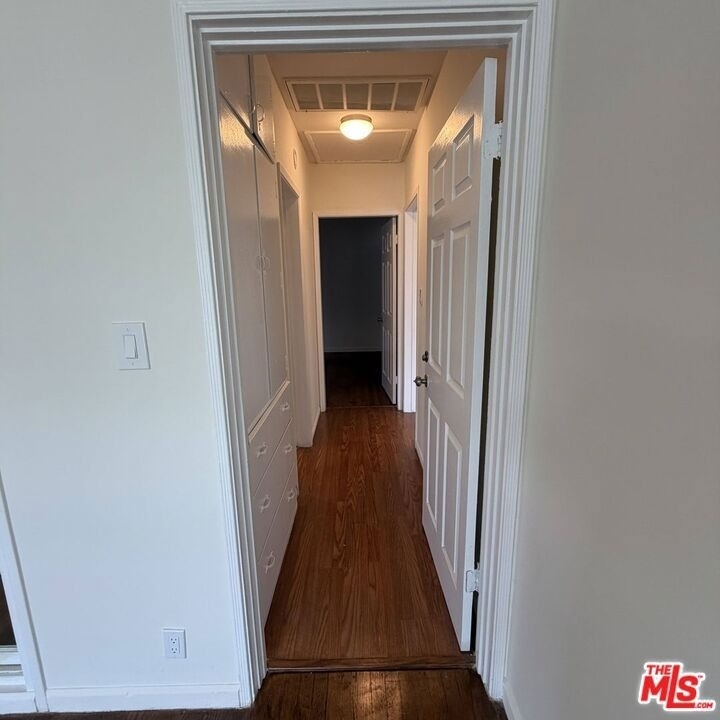 1104 N Frederic Street - Photo 24