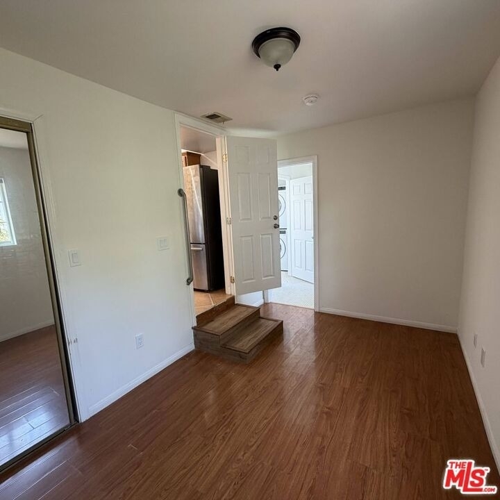 1104 N Frederic Street - Photo 28