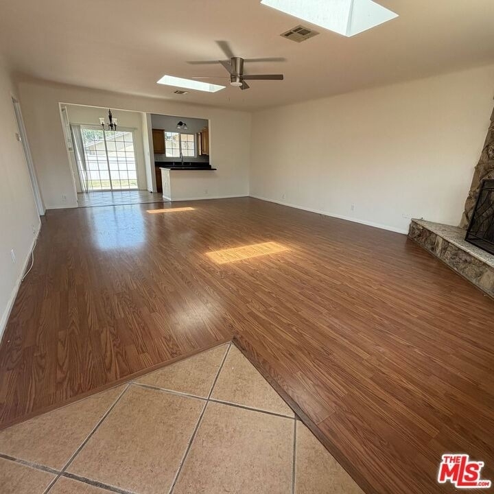 1104 N Frederic Street - Photo 3