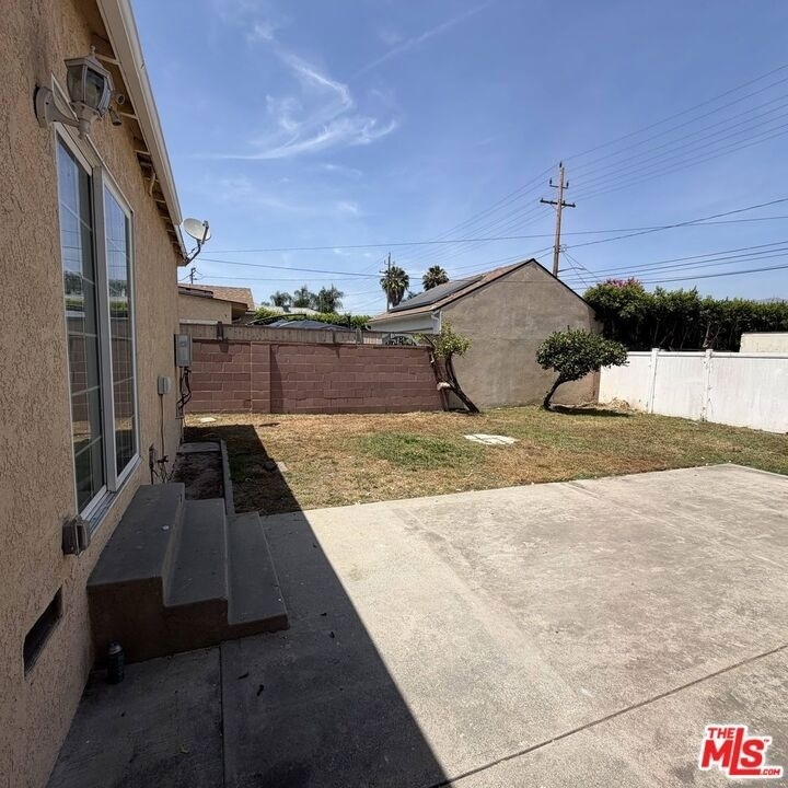 1104 N Frederic Street - Photo 34