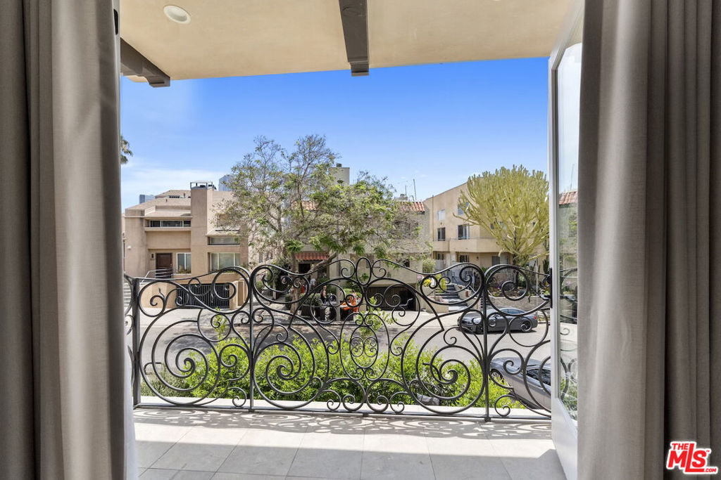 1825 Pandora Avenue - Photo 14