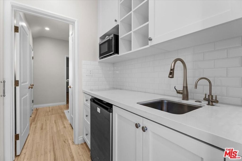 9683 W Olympic Boulevard - Photo 11