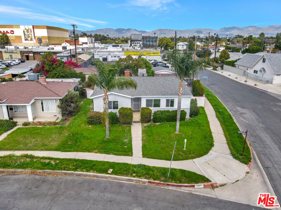 12801 Friar Street - Photo 29