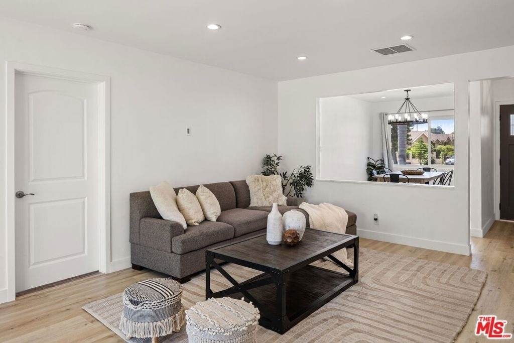 12801 Friar Street - Photo 10