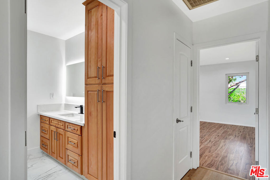 12801 Friar Street - Photo 23