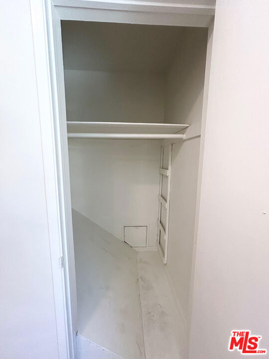 1146 N Formosa Avenue - Photo 8