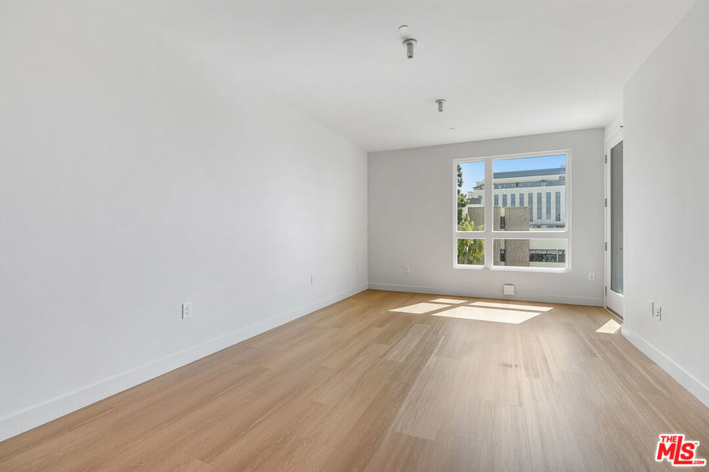 10601 Washington Boulevard - Photo 2