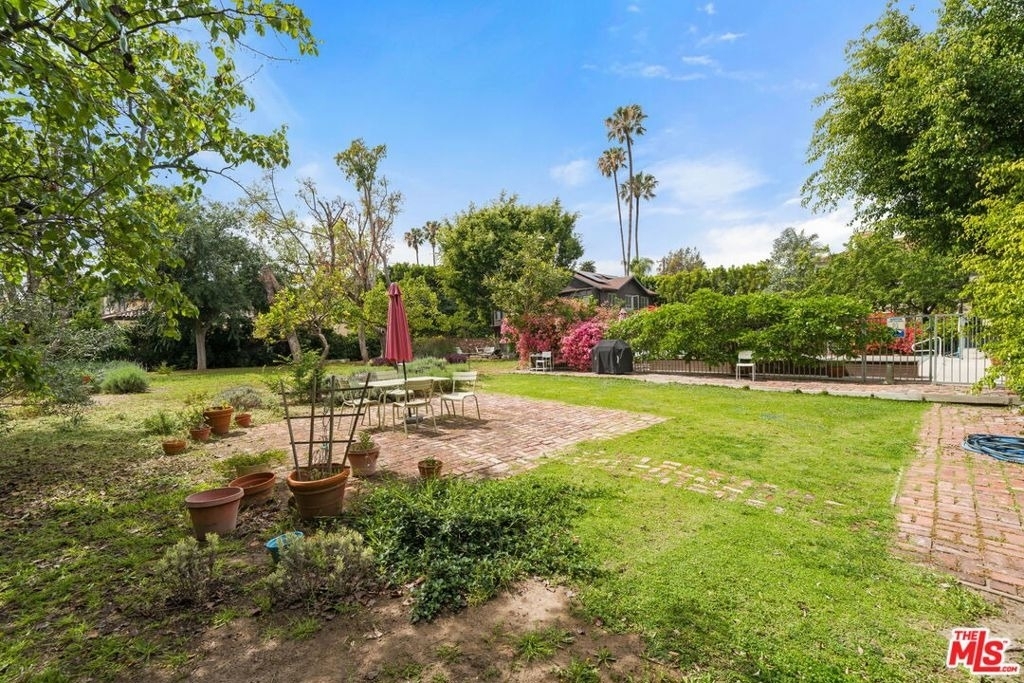 801 N Rodeo Drive - Photo 46
