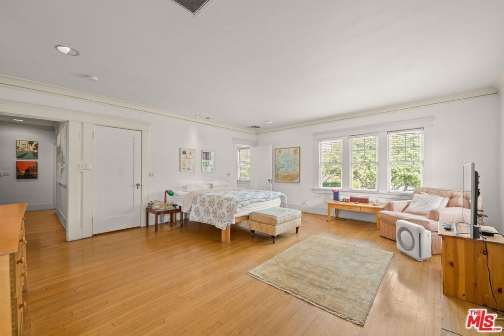 801 N Rodeo Drive - Photo 19