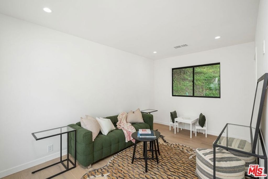 4545 Balboa Avenue - Photo 23