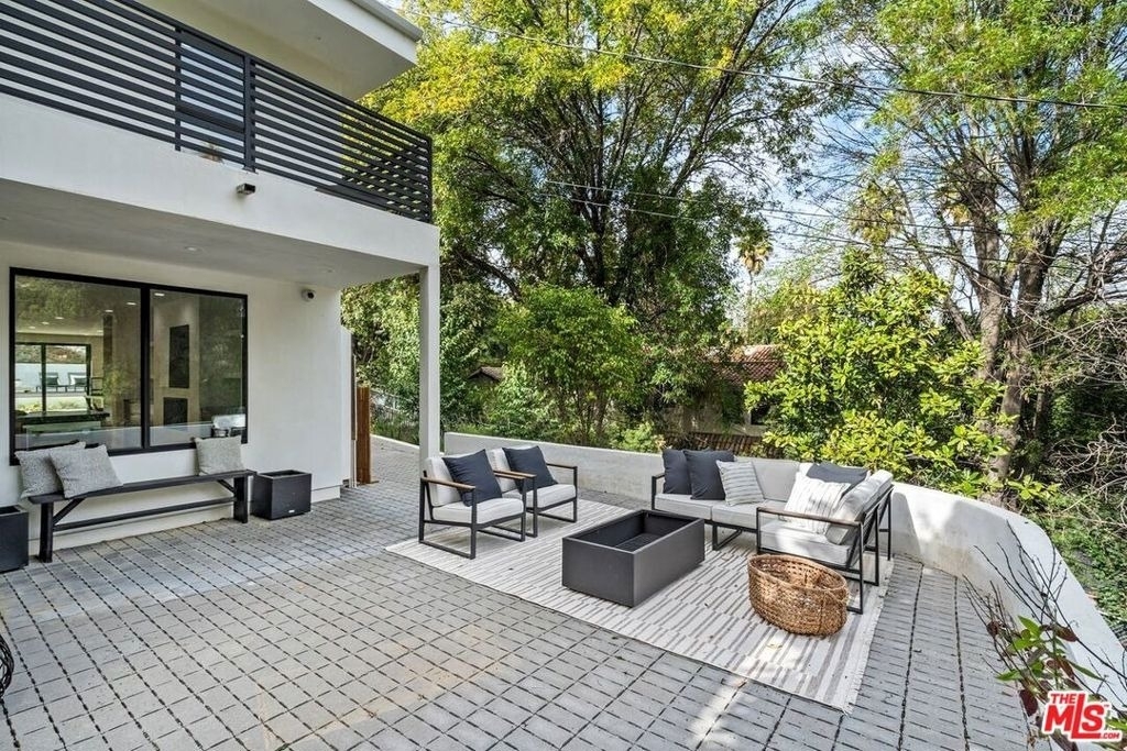 4545 Balboa Avenue - Photo 47