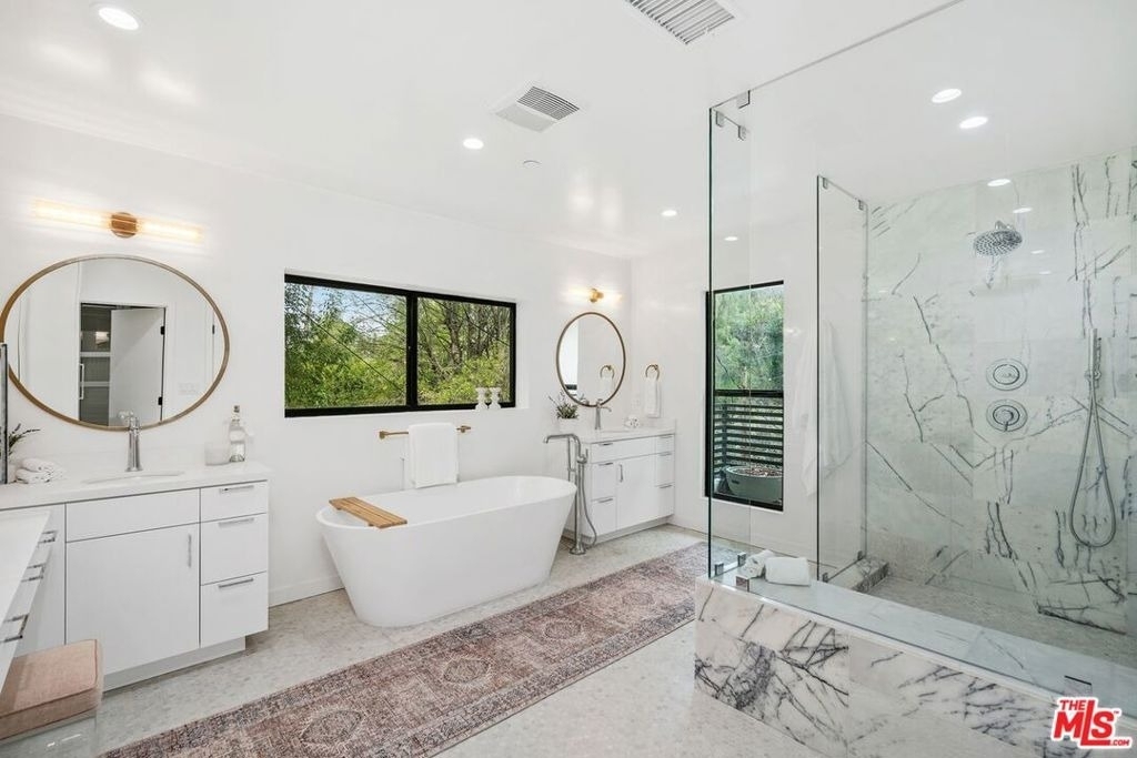 4545 Balboa Avenue - Photo 30