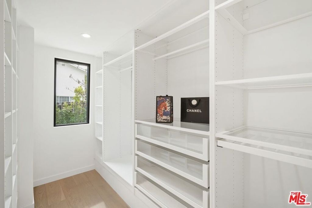 4545 Balboa Avenue - Photo 29