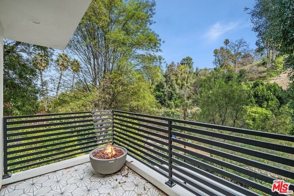 4545 Balboa Avenue - Photo 34