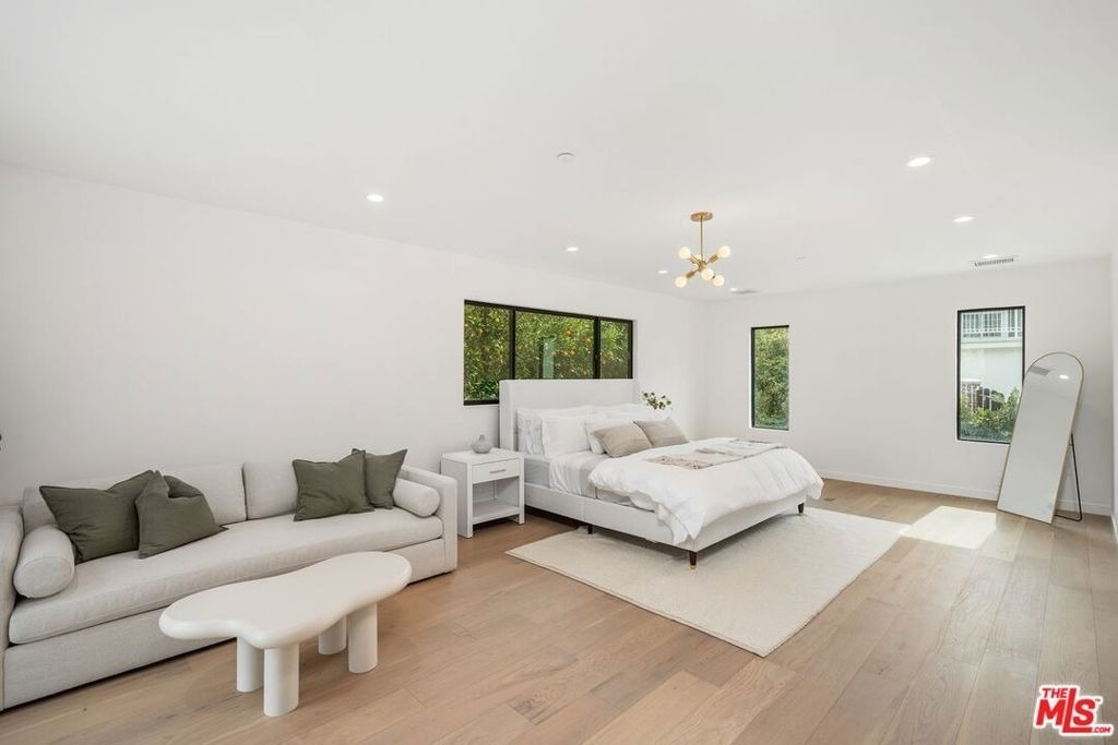 4545 Balboa Avenue - Photo 25