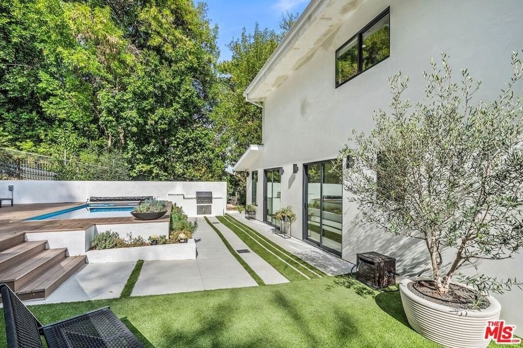 4545 Balboa Avenue - Photo 42