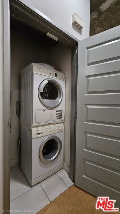 645 W 9th Street - Photo 7
