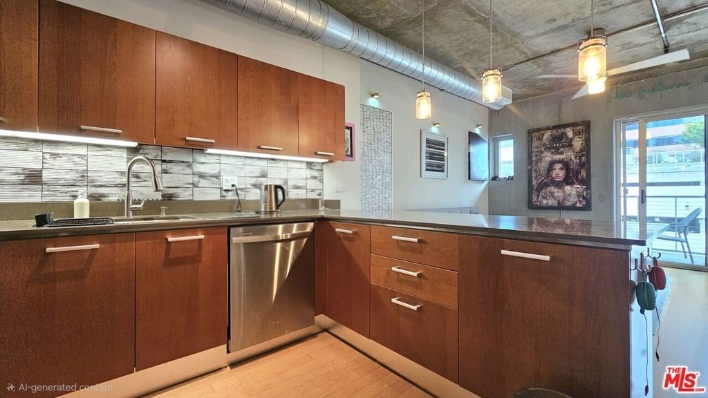 645 W 9th Street - Photo 22