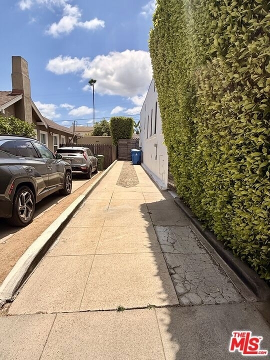 4248 Lexington Avenue - Photo 31