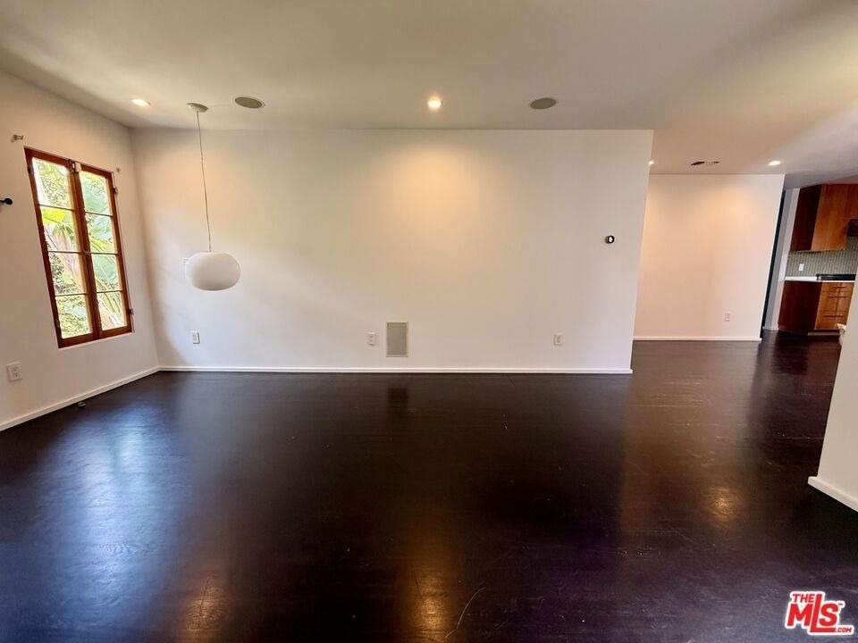4248 Lexington Avenue - Photo 6