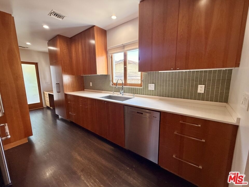 4248 Lexington Avenue - Photo 13