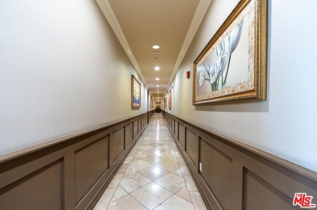 10913 Whipple Street - Photo 26