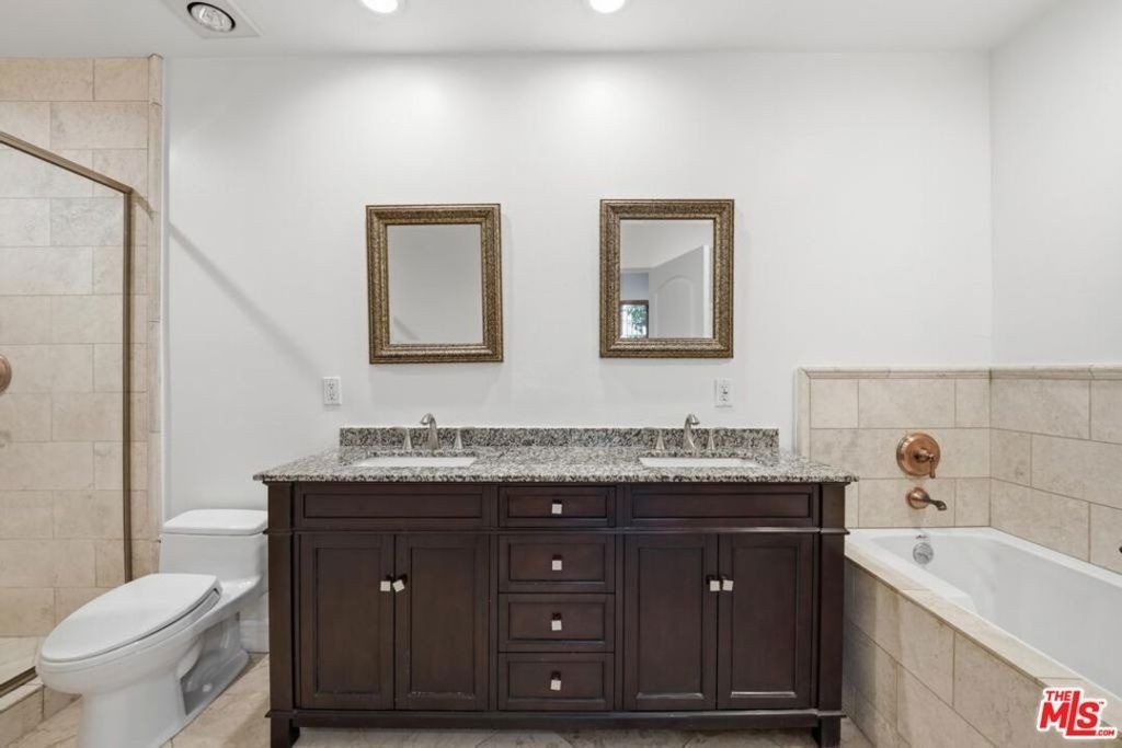 10913 Whipple Street - Photo 22