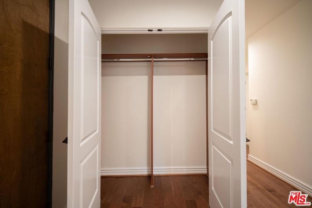 10913 Whipple Street - Photo 27