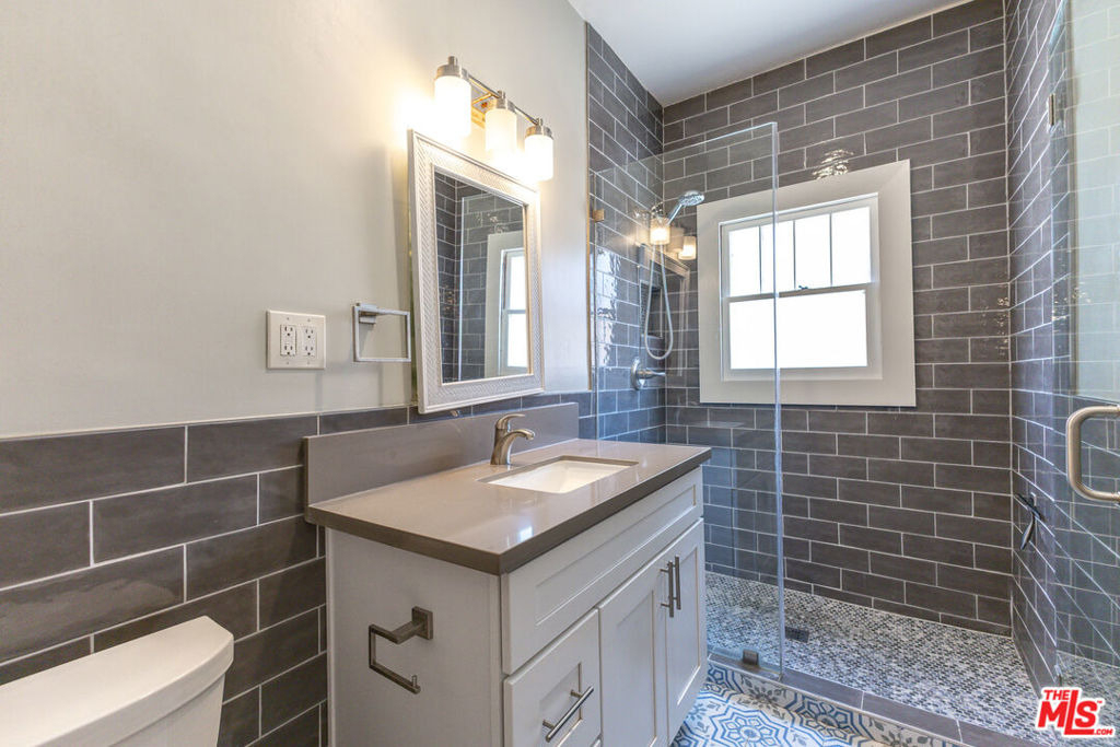 650 Maltman Avenue - Photo 26