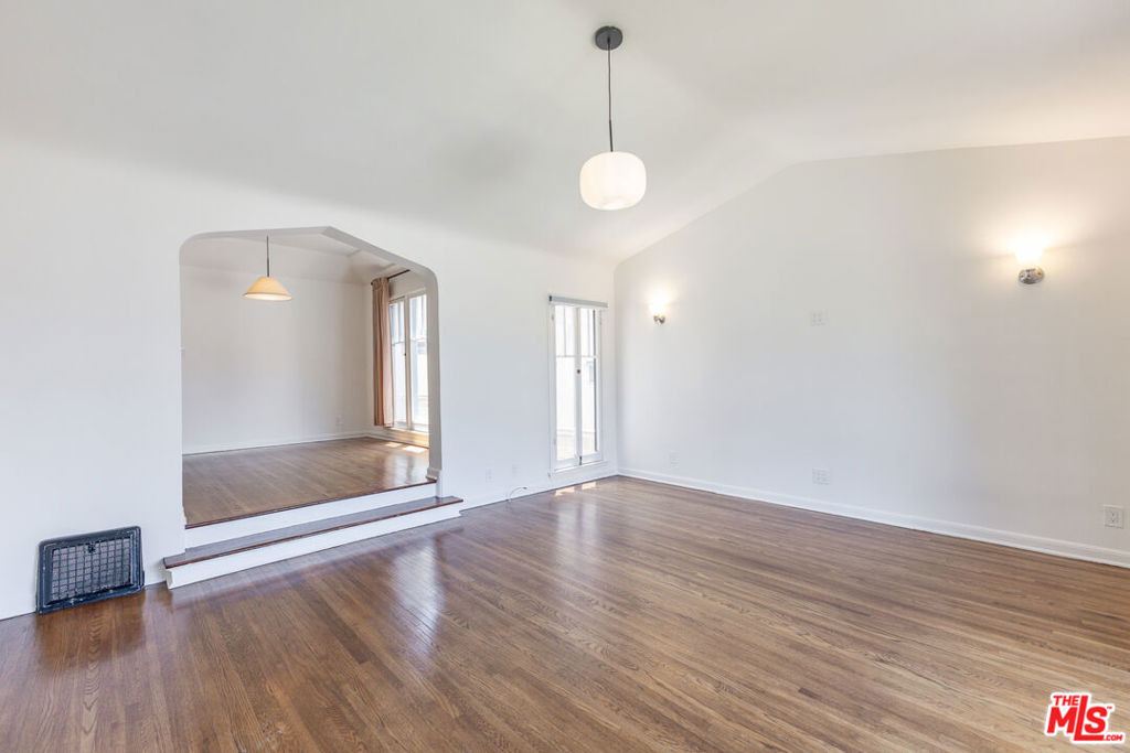 650 Maltman Avenue - Photo 2