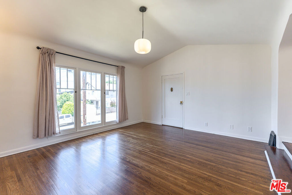 650 Maltman Avenue - Photo 4