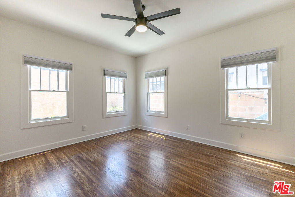 650 Maltman Avenue - Photo 21