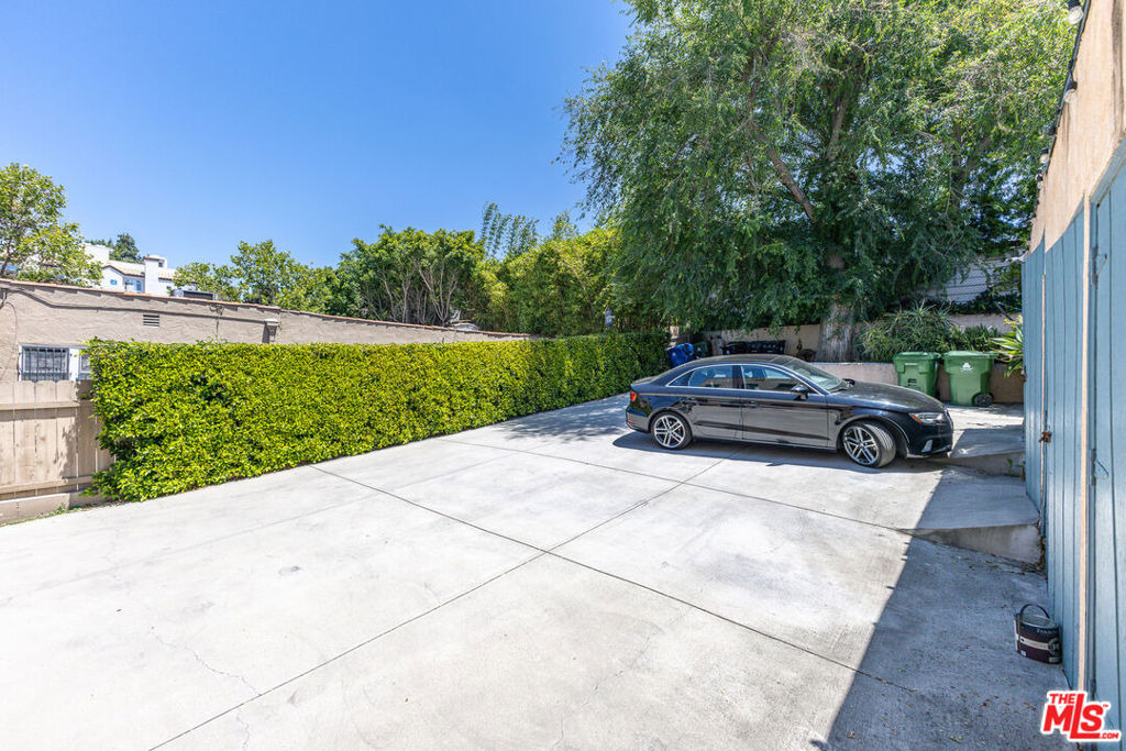 650 Maltman Avenue - Photo 29