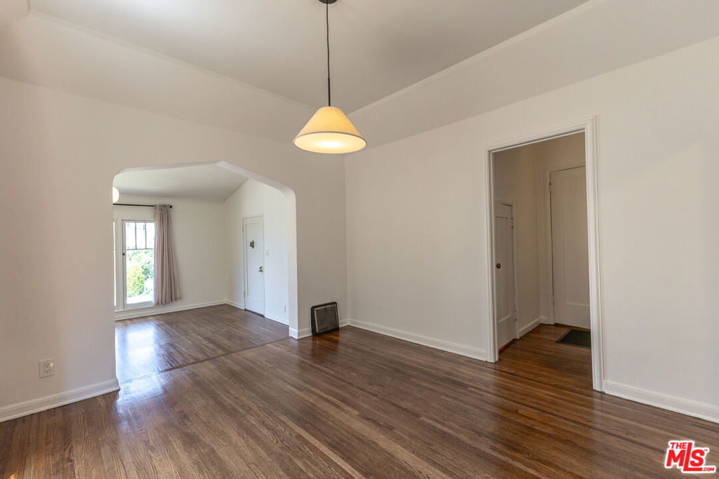650 Maltman Avenue - Photo 8