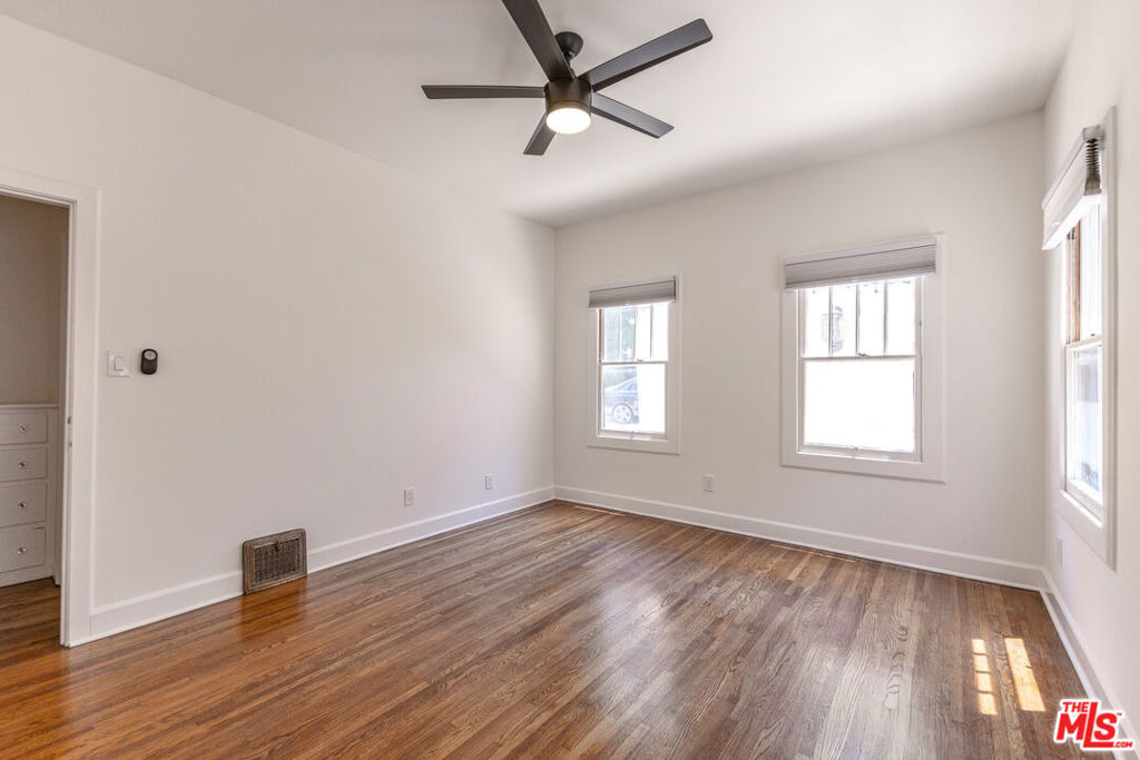 650 Maltman Avenue - Photo 22
