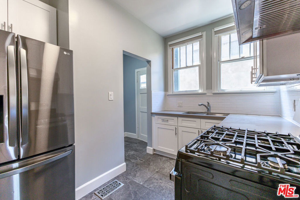 650 Maltman Avenue - Photo 9